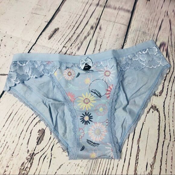 La Vie En Rose 5 pack Lacey Bikini Underwear - Picture 2 of 10